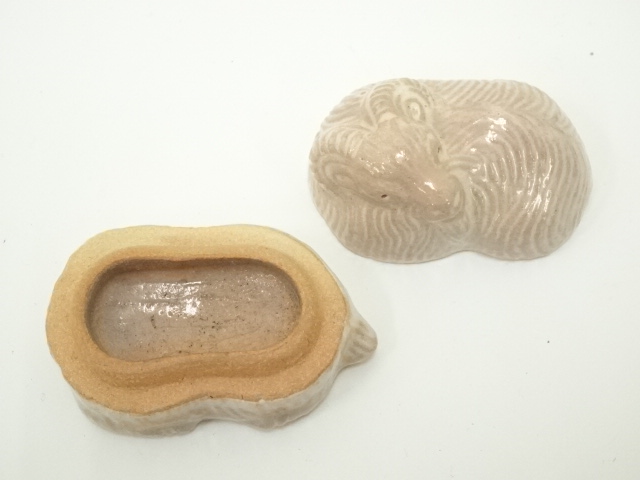 萩焼　茶道具　平茶碗 　三輪敏之　【未使用品】 道具 ] - 道具 萩焼 三輪敏之造 干支未香合（共箱） | ネットショップ